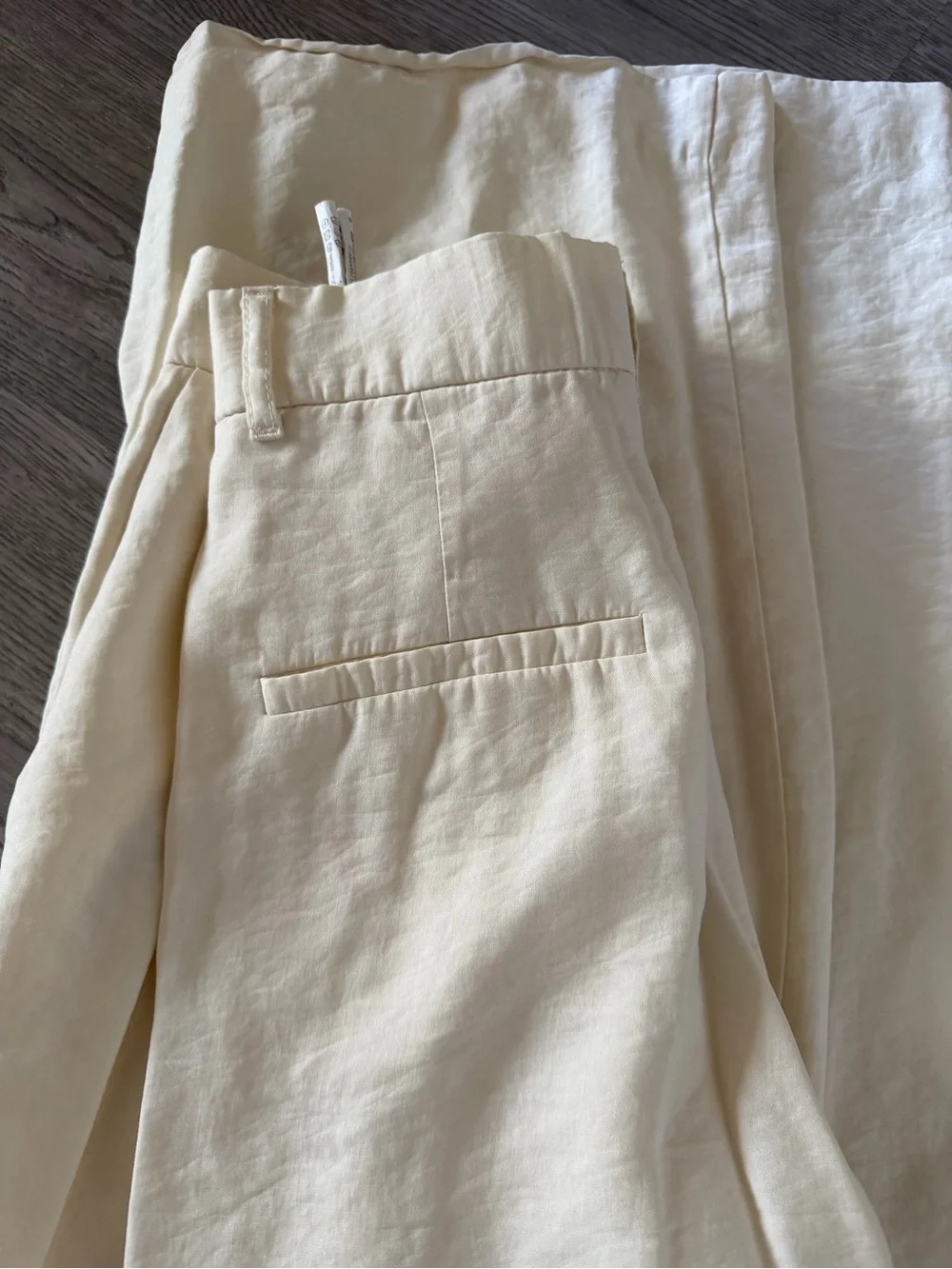 Zara Men Cream Pleated Chinos